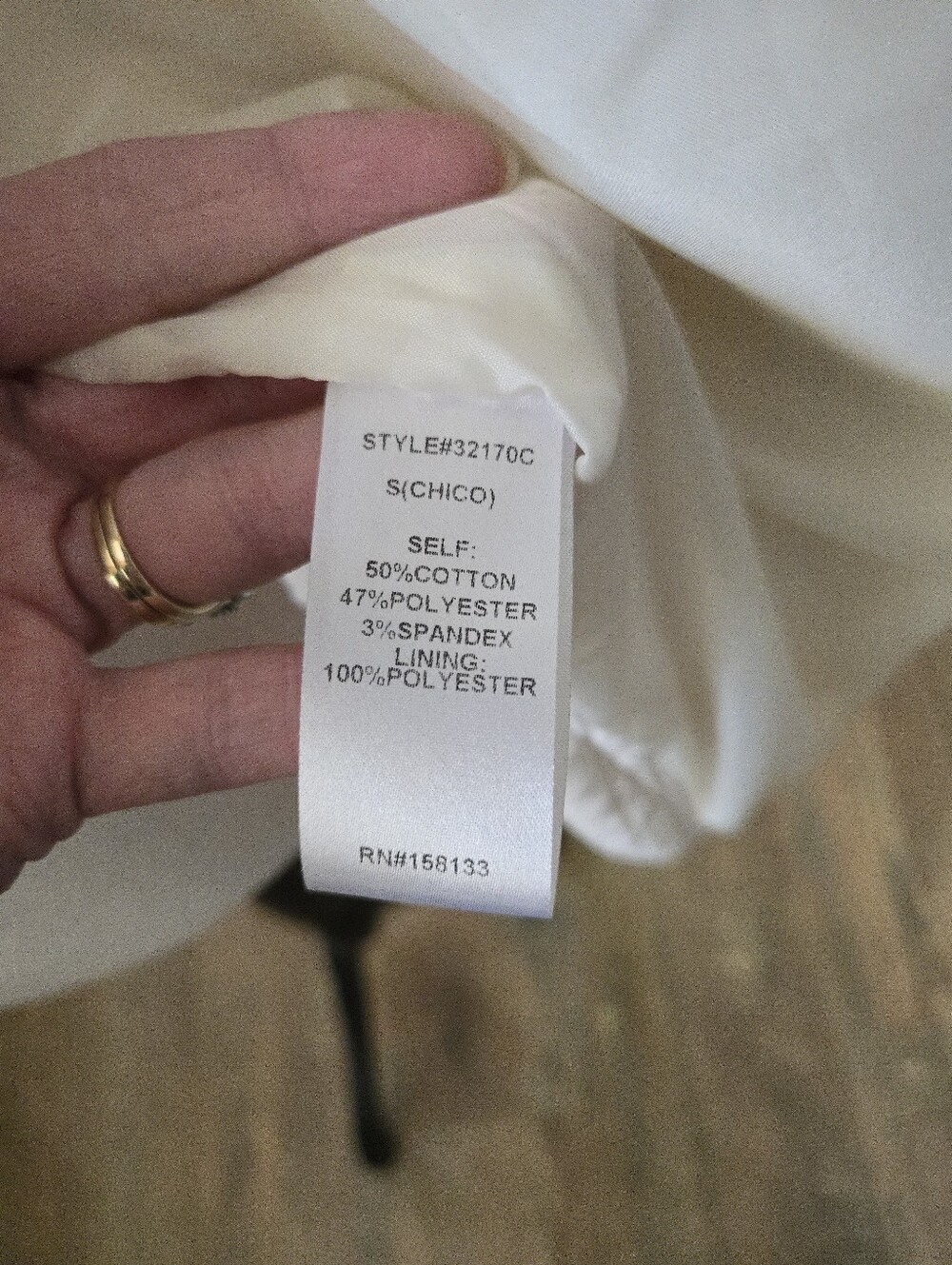 Small Ivory Quilted Button-Front Jacket - Picture 4 of 4